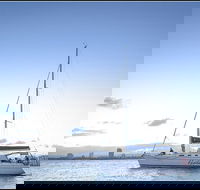 Gold Coast Sailing Cruise with sparkling wine  nibbles platter - Phillip Island Accommodation