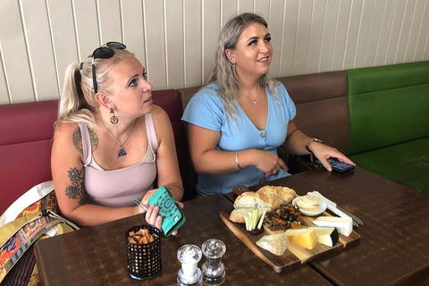 Scenic Food & Wine Tour Inc. Lunch, Cheese, Wine & Chocolate - Phillip Island Accommodation 2