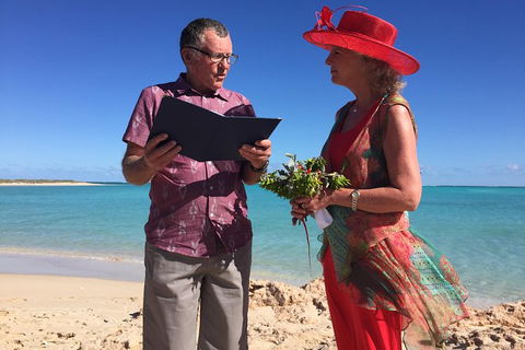 Elope In Paradise - Weddings At Mission Beach - Phillip Island Accommodation 4