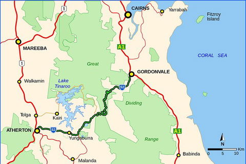 IMAX Private Transfer 7 Guests Cairns Airport To Hotels In Port Douglas - Phillip Island Accommodation 1