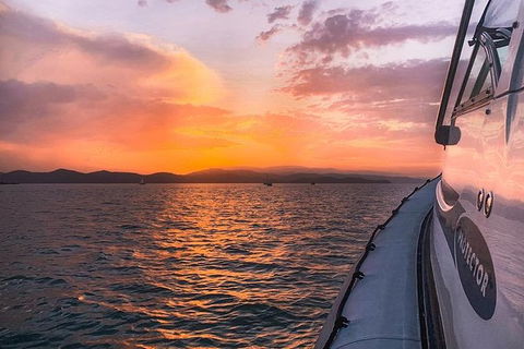 Sunset Cruise Private Charter Hamilton Island - Phillip Island Accommodation 2