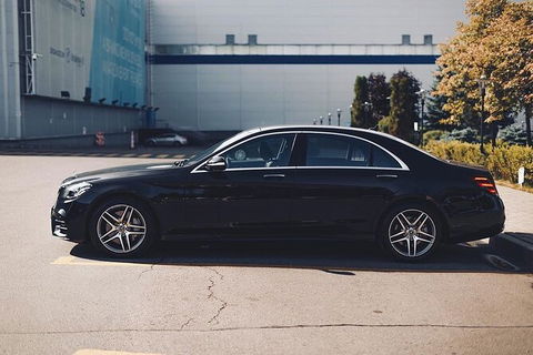 Arrival Private Transfers: Adelaide Airport ADL To Adelaide In Business Car - Phillip Island Accommodation 0