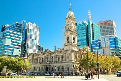 Arrival Private Transfers: Adelaide Airport ADL To Adelaide In Luxury Van - Phillip Island Accommodation 7