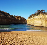 Ride Tours 2 Day Great Ocean Road Experience - Phillip Island Accommodation