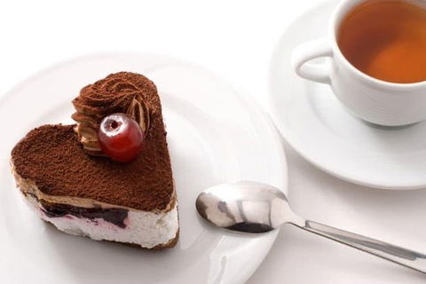 Romance Aircraft Flight + Scenic Tour + 3 Course Lunch + Beer Tasting + Hamper - Phillip Island Accommodation 1