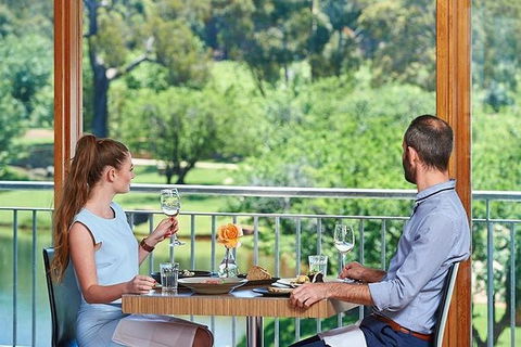 Romance Aircraft Flight + Scenic Tour + 3 Course Lunch + Beer Tasting + Hamper - Phillip Island Accommodation 3