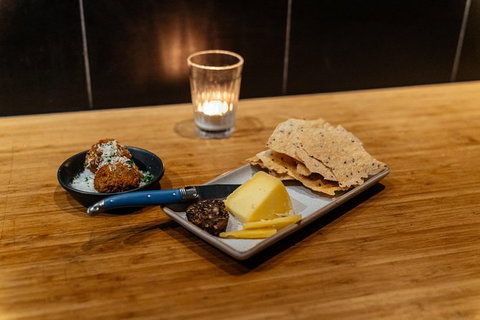 The Flavors Of Perth: Fremantle Wine & Bites Private Tour - Phillip Island Accommodation 4