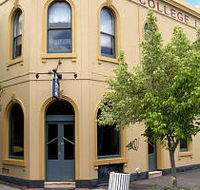 The College Lawn Hotel - Phillip Island Accommodation