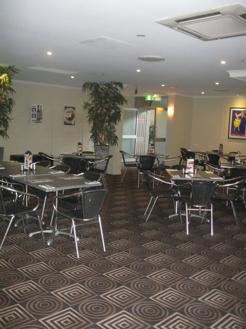 Cleveland Tavern - Phillip Island Accommodation 6