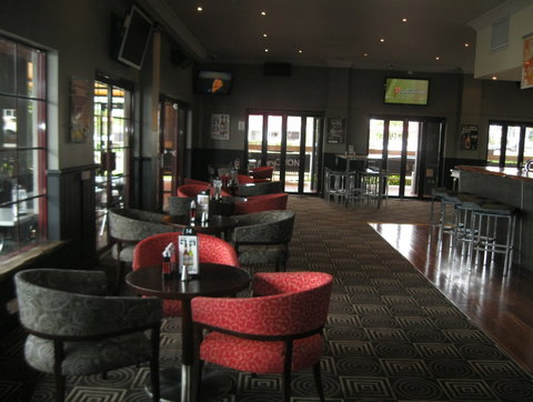 Cleveland Tavern - Phillip Island Accommodation 8