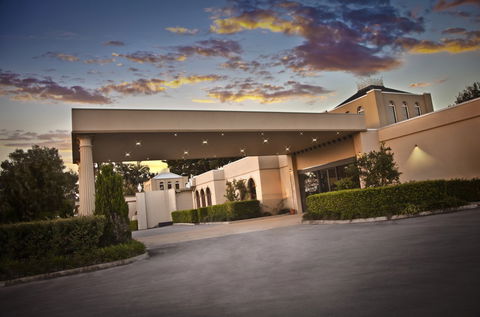 Shangri-La Gardens - Phillip Island Accommodation 0