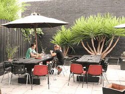 Glasshouse Hotel - Phillip Island Accommodation 3