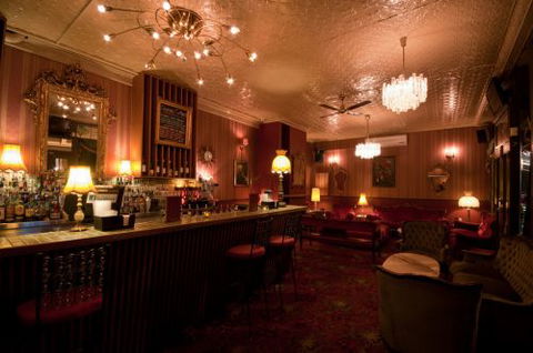 Back Bar Cocktail Lounge & Function Venue - Phillip Island Accommodation 4