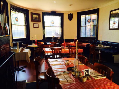 Queens Arms Hotel - Phillip Island Accommodation 2