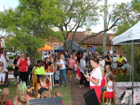 Dowling Street Christmas Party - Phillip Island Accommodation 2