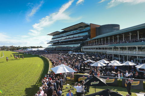 George Main Stakes Day - Phillip Island Accommodation 1