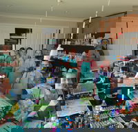 School holidays - Kids art class - Painting - Phillip Island Accommodation