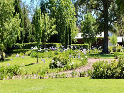 The Paterson Allyn Garden Ramble - Phillip Island Accommodation 1