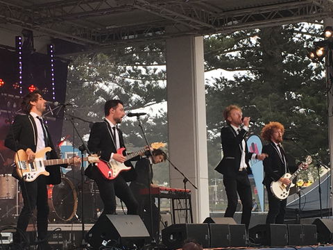 New Years Eve At The Entrance - Phillip Island Accommodation 1