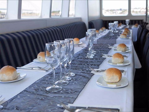 Sydney Harbour Fathers Day Lunch Cruise - Phillip Island Accommodation 1
