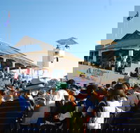 Talmoi Picnic Races - Phillip Island Accommodation