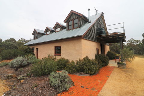 Yarralaw Springs Wines  - Cellar Door Wine Tasting - Phillip Island Accommodation 2