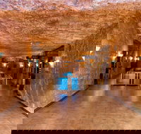Desert Cave Hotel - Phillip Island Accommodation