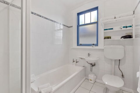 Grosvenor Court Apartments Hobart - Phillip Island Accommodation 3