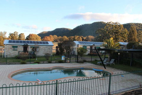 Starline Alpacas Farmstay Resort - Phillip Island Accommodation 5