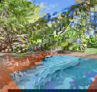 Tropic Towers Apartments