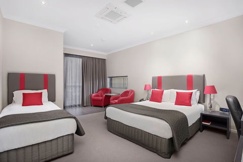 Platinum International - Phillip Island Accommodation 5