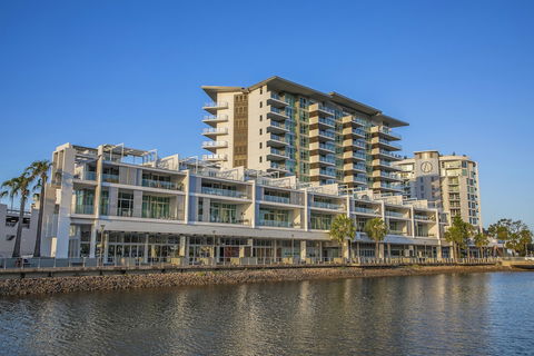 M1 Resort Maroochydore - Phillip Island Accommodation 0