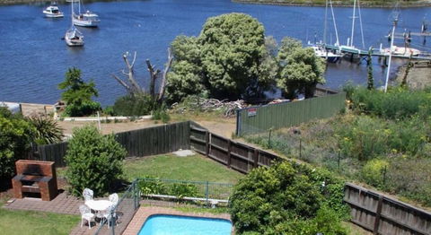 Waterfront Lodge Motel - Phillip Island Accommodation 5