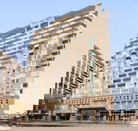 Oaks Adelaide Embassy Suites - Phillip Island Accommodation