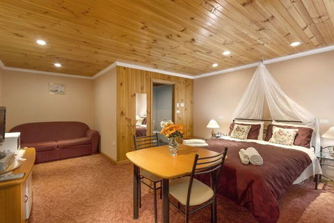 North East Rest Awhile Bed & Breakfast - Phillip Island Accommodation 4