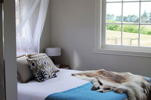 Wines For Joanie Cottage - Phillip Island Accommodation 5