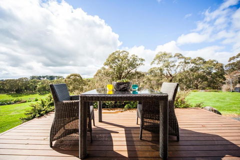 Sunnyside Cottage - Phillip Island Accommodation 4
