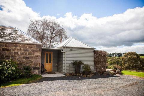 Sunnyside Cottage - Phillip Island Accommodation 3