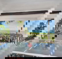 Dolce Vita Beachfront Holiday House