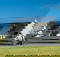 Prom Gate Getaway - Phillip Island Accommodation