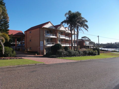 Ulladulla Harbour Motel - Phillip Island Accommodation 1