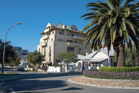 Ramada By Wyndham Perth The Outram - Phillip Island Accommodation 1