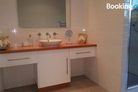 Mistover Valley Yallingup - Phillip Island Accommodation 1