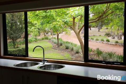 Mistover Valley Yallingup - Phillip Island Accommodation 6