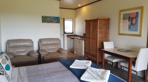 Karri Aura - Phillip Island Accommodation 5