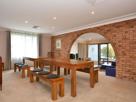 The House On The Lake At Fishing Point Lake Macquarie Honestly Put The Line In & Catch Fish - Phillip Island Accommodation 5