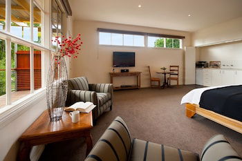 Daylesford House Studio - Phillip Island Accommodation 0
