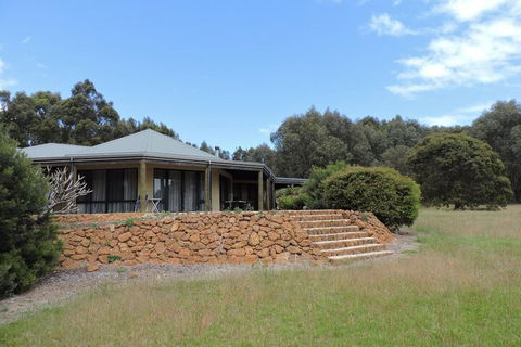 Rural Hideaway - Phillip Island Accommodation 2
