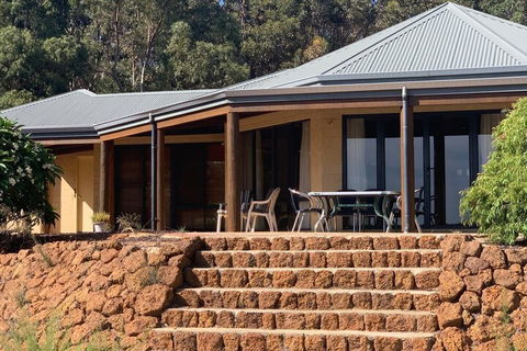 Rural Hideaway - Phillip Island Accommodation 1