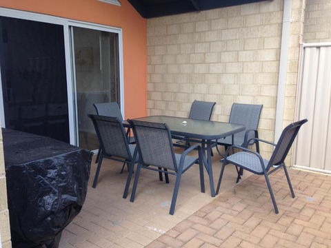 Dillon 7 - Phillip Island Accommodation 4